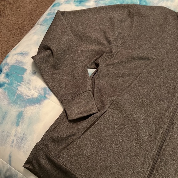 Grey jacket - Picture 4 of 8